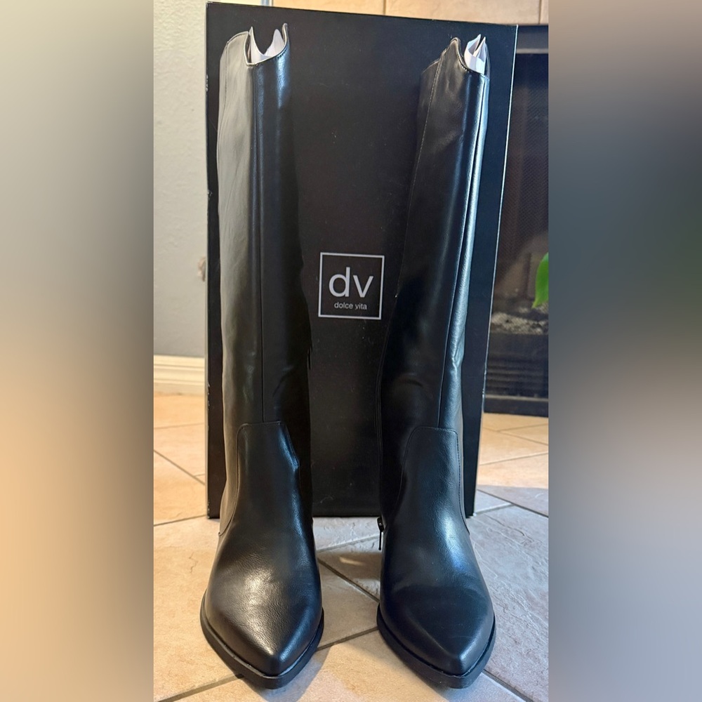 Dolce Vita Elegant Black Leather Boots